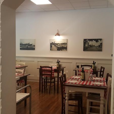 Albergo Pizzeria Sole Сан Джовани Лупатото Екстериор снимка