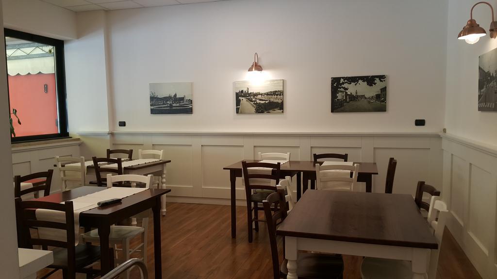 Albergo Pizzeria Sole Сан Джовани Лупатото Екстериор снимка